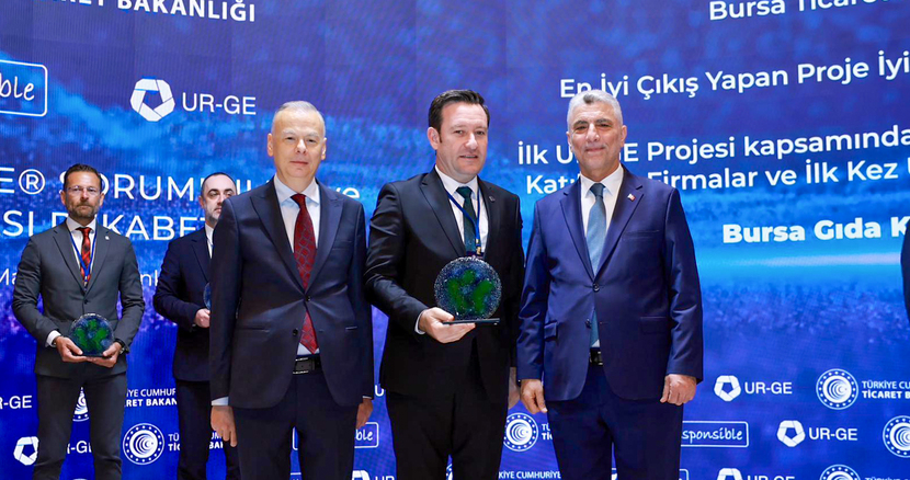 Bursa Ticaret Borsası’nın Gıda UR-GE Projesine Ticaret Bakanlığı’ndan “En İyi Çıkış Yapan UR-GE” Ödülü